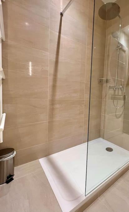 R'Apparts T3 Le Prestige Grenoblois Grenoble Exterior foto